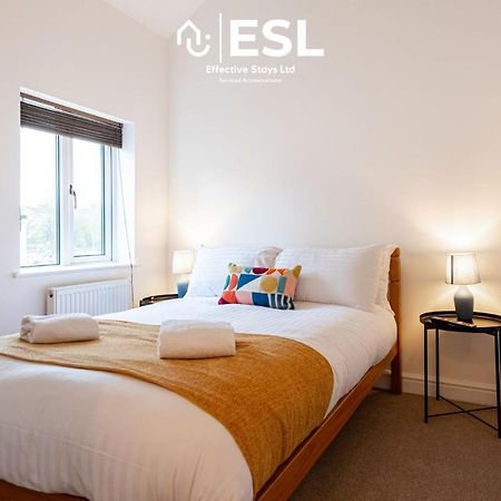 2 Bedroom Terrace Cottage, Parking, 5 Minutes Drive To Royal Shrewsbury Hospital Exteriör bild