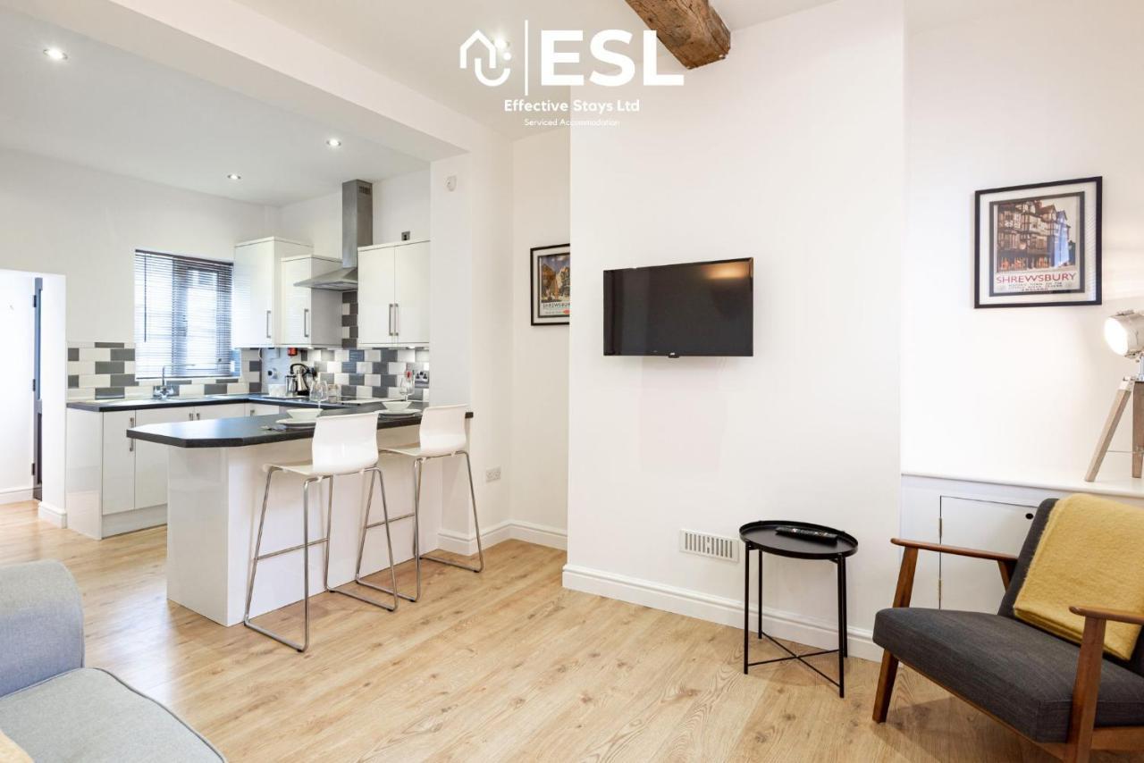 2 Bedroom Terrace Cottage, Parking, 5 Minutes Drive To Royal Shrewsbury Hospital Exteriör bild